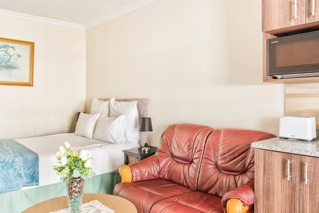 Guest house Goodwood Oasis Free Wifi-Parking 2 Hotel Cape Town South Africa